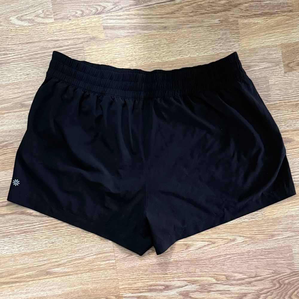 Athleta Black Women's Weekend Run Shorts